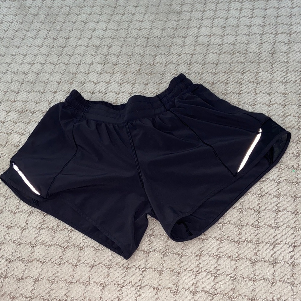 Lulu lemon 4inch inseam shorts size 6